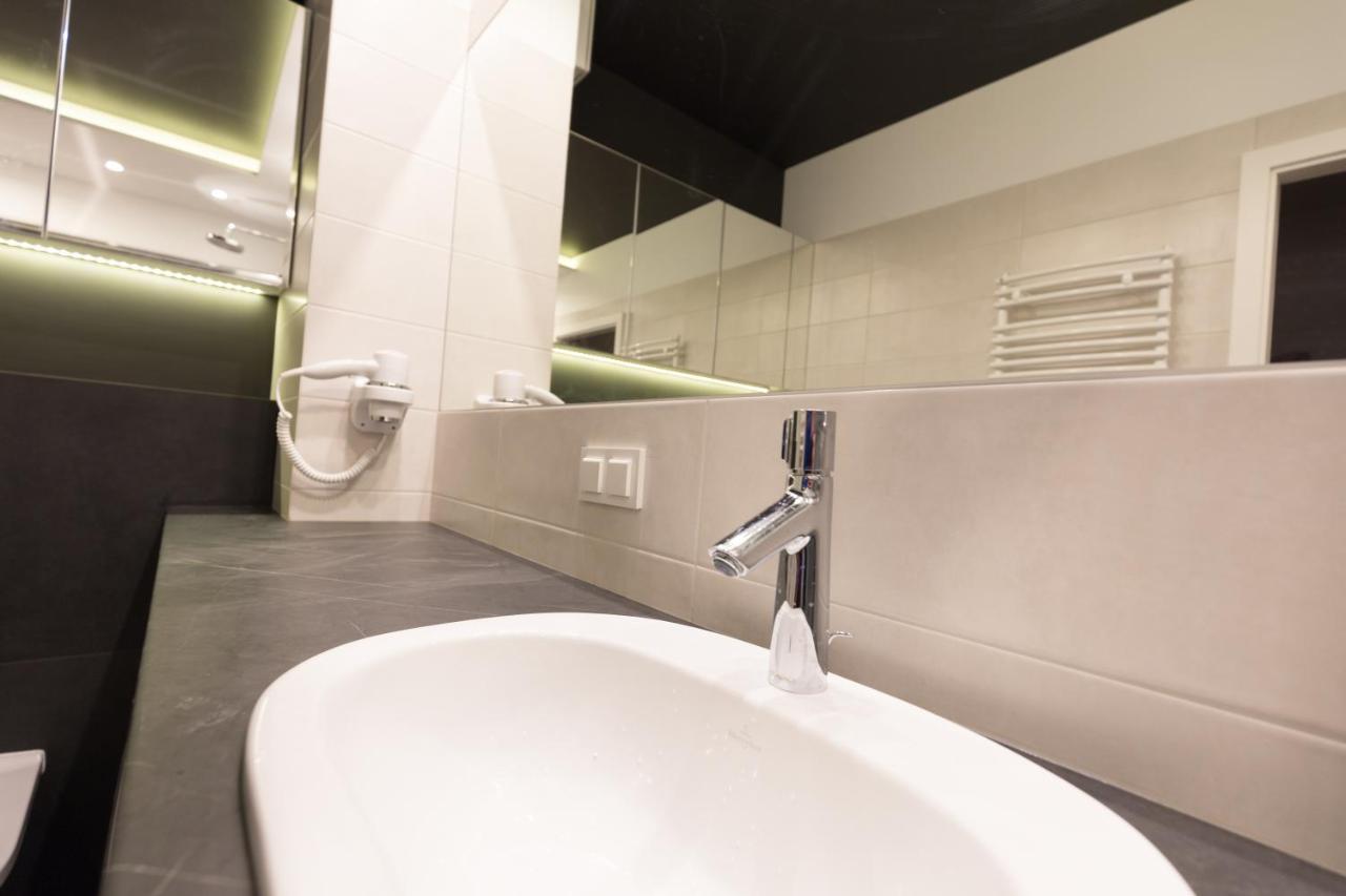 Apartlogy Aura2 78 - Experience Intelligent Living While Travelling Apartment กดัญสก์ ภายนอก รูปภาพ